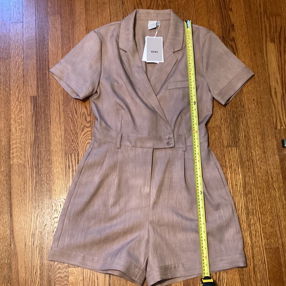 Simons Ihfantine overall shorts romper. Safari tan. NWT. - Picture 4 of 12